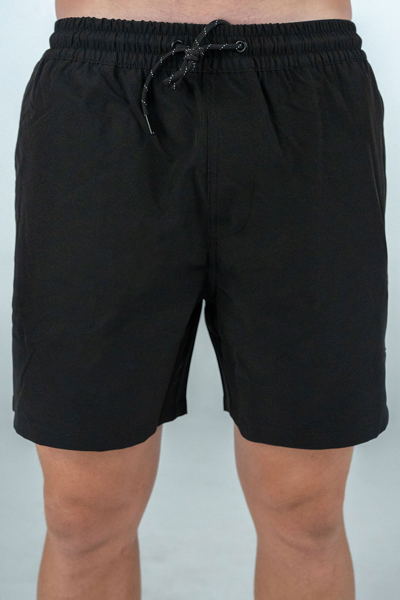 DAILY ACTIVE SHORT IN BLACK