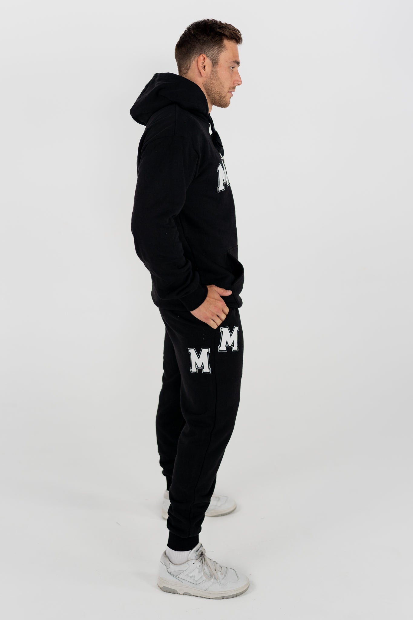 MM TRACKPANT IN BLACK